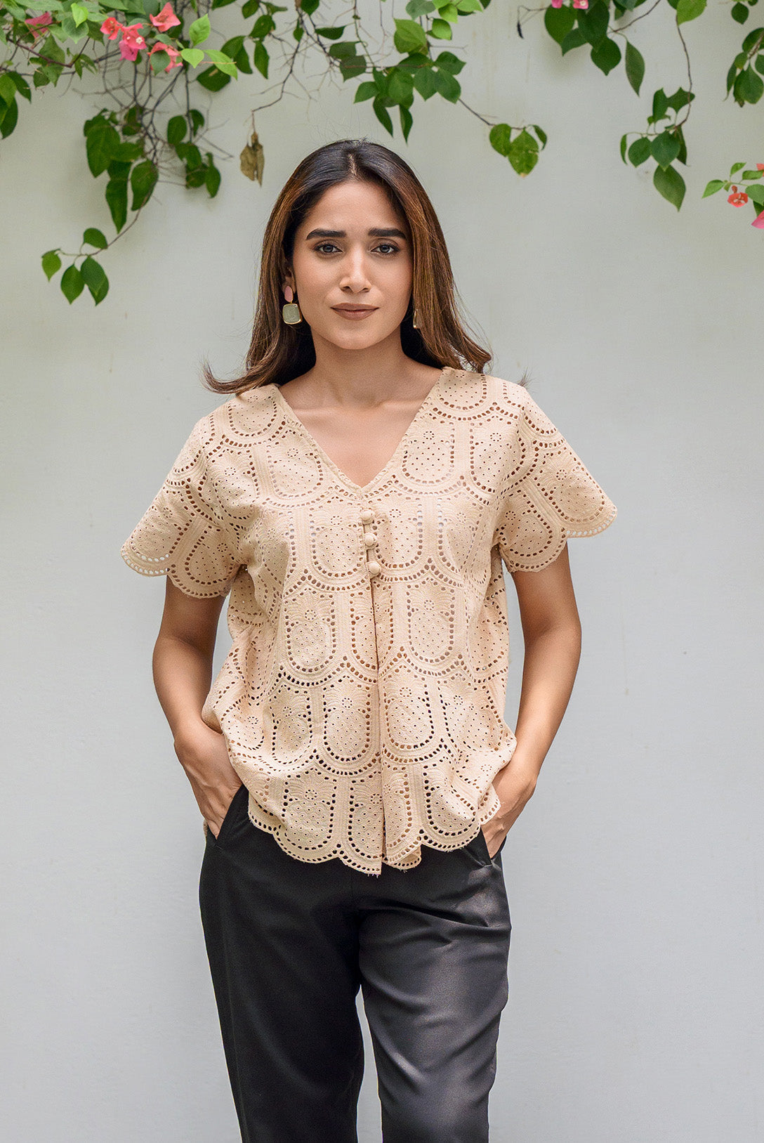 TEXTURED LACE V-NECK TOP Bano Ki Gali
