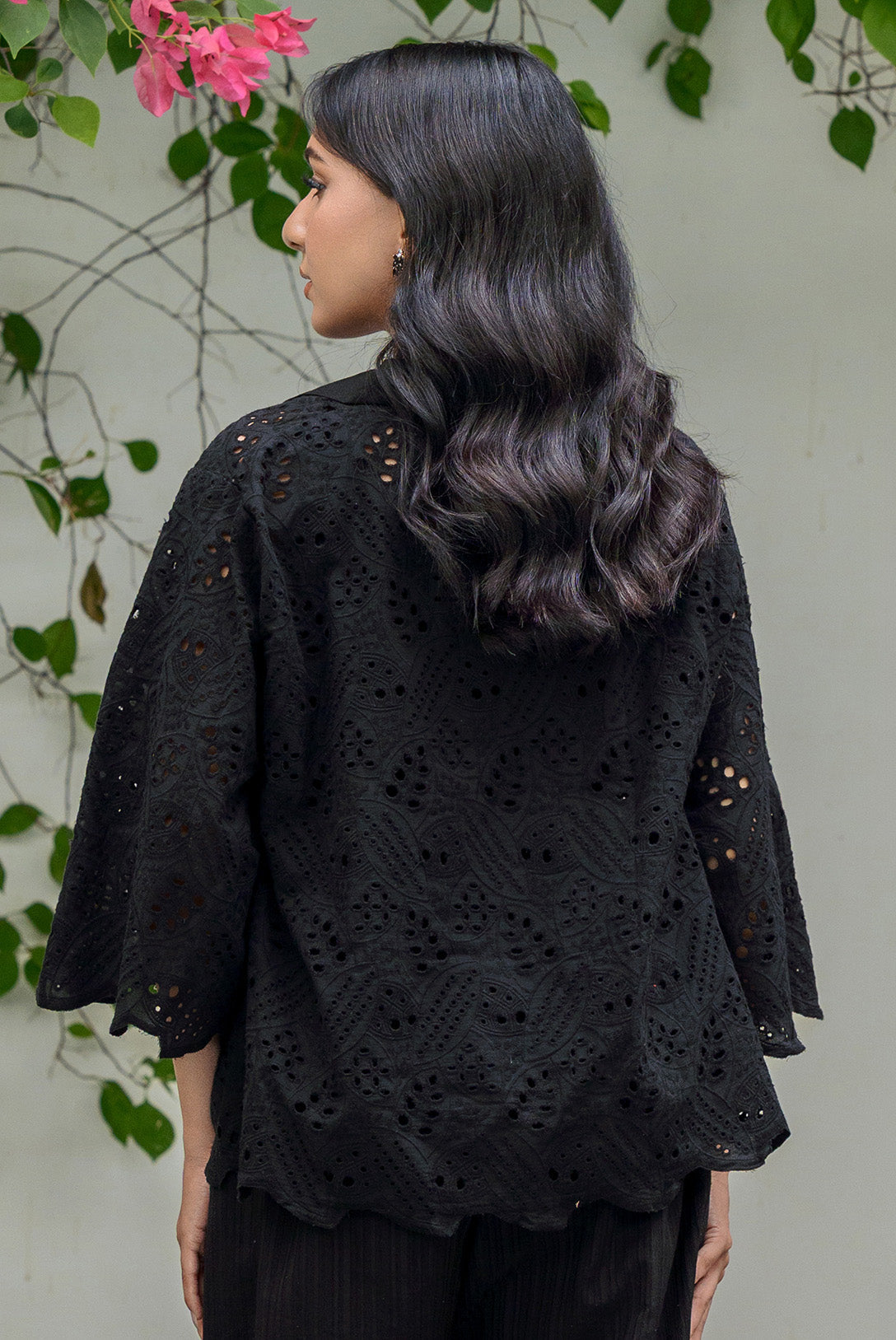 EMBROIDERED COLLARED TOP Bano Ki Gali